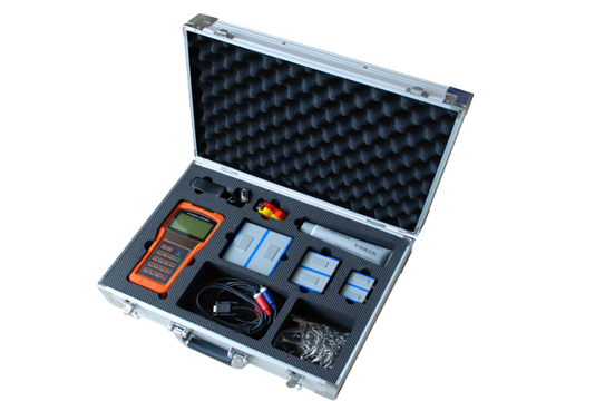 手持式超声波流量计